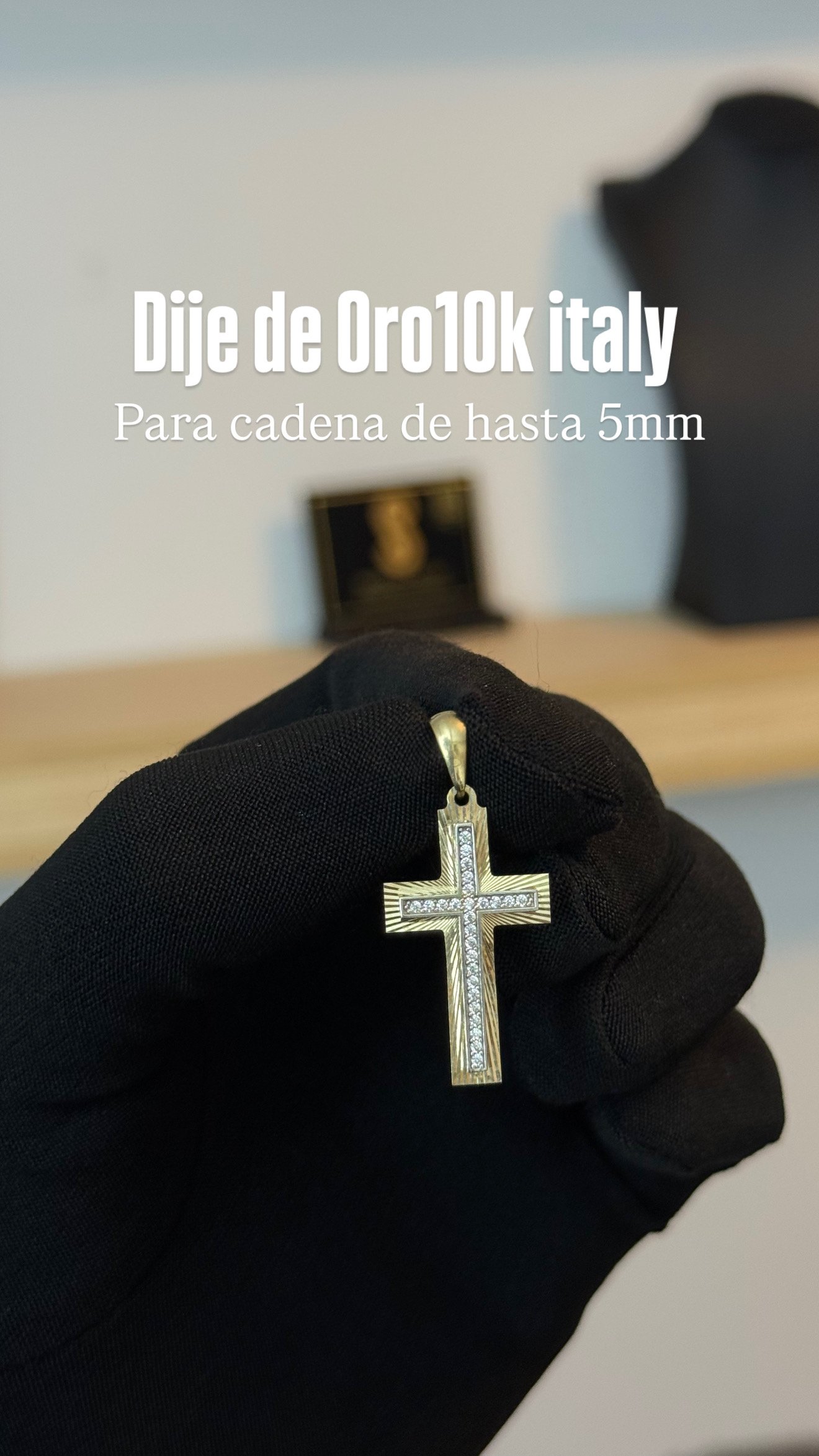 2E40A515-4971-446A-A0CA-F835FD09D9C5 DIJE DE ORO 10K DISEÑO DE CRUZ - Image 1