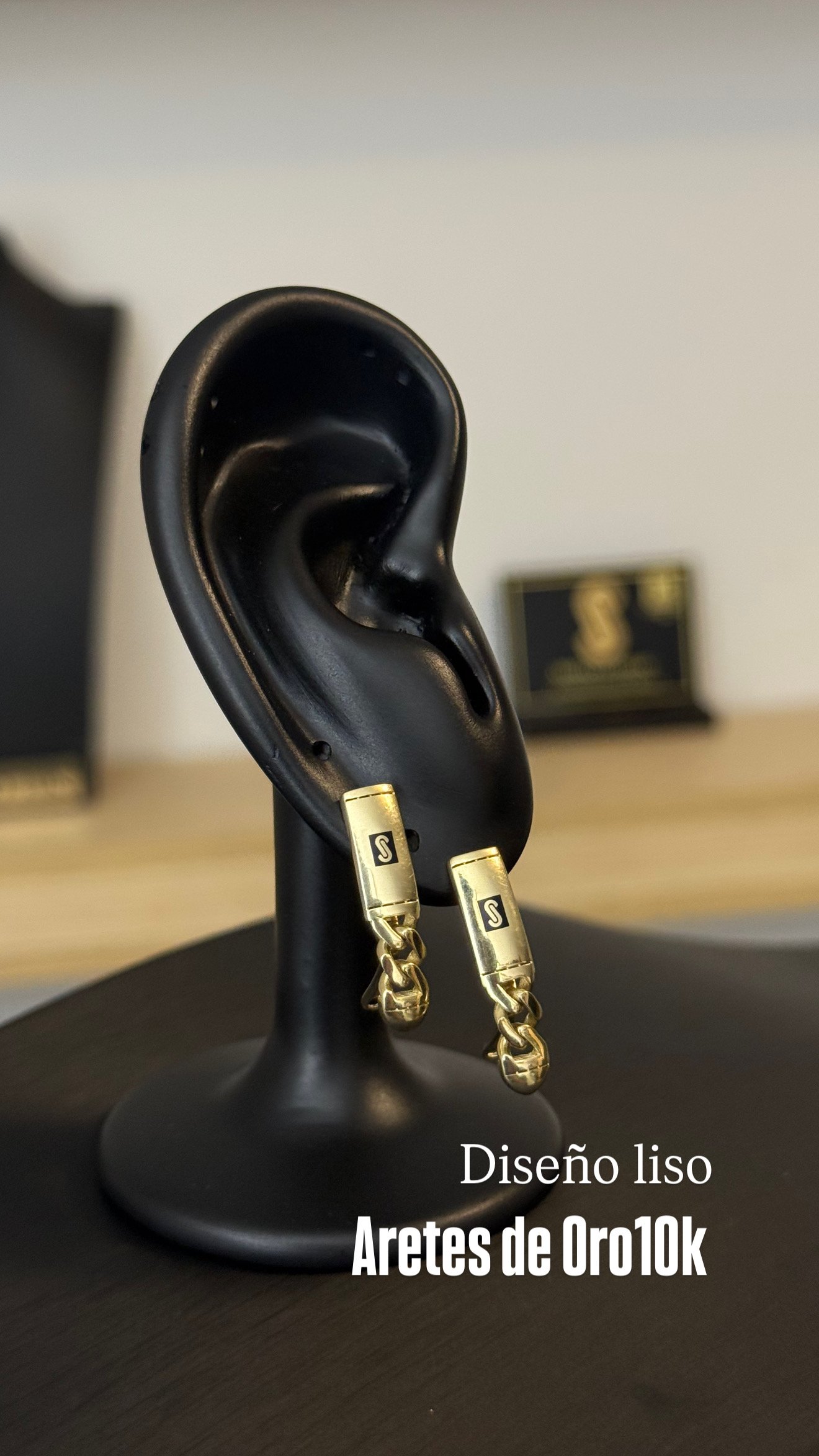 B10CC0AB-BEE5-480F-A741-4641616576ED ARETES MONACO DISEÑO LISO ORO1OK - Image 1