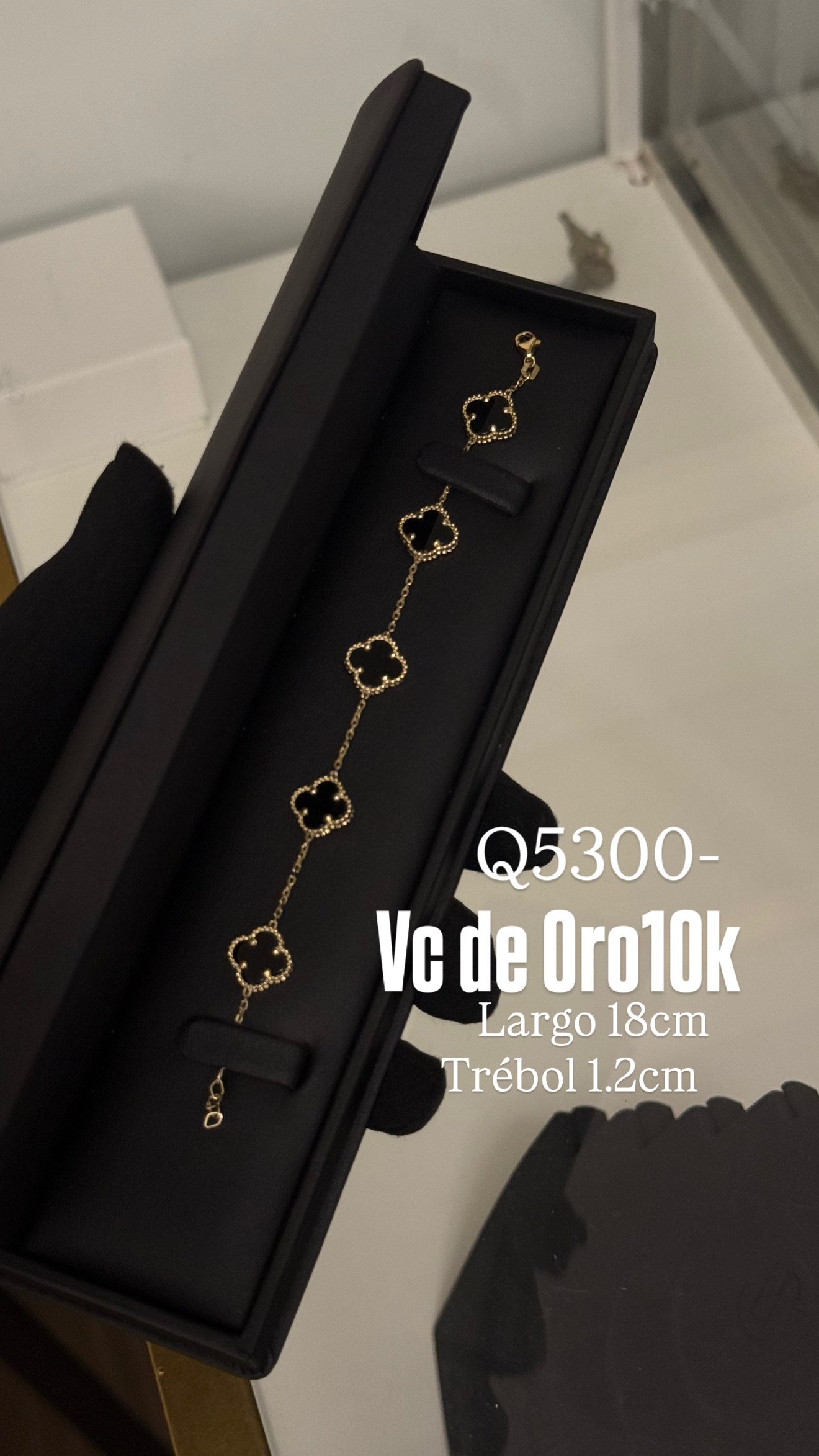 955DE23D-0DF6-4D39-BEC5-C8EFFAE0E303 Pulsera Vc de Oro10k Negro - Image 1